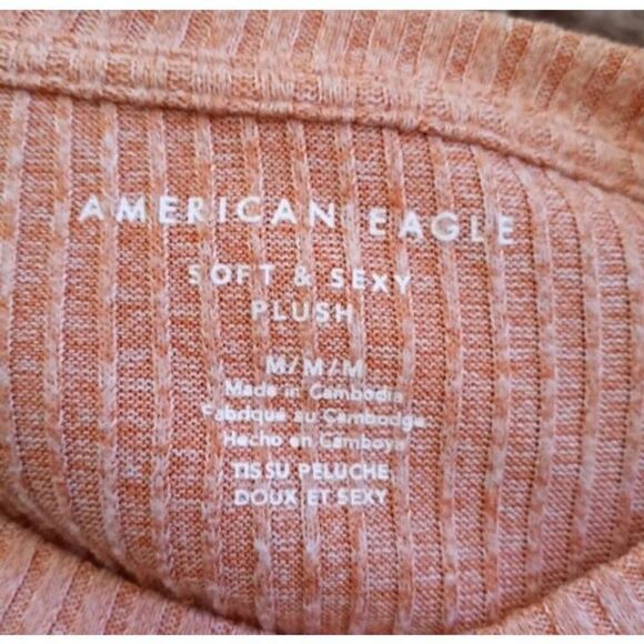 AMERICAN EAGLE PEACH RIBBED SWEATER SZ.M EUC. - Picture 3 of 4